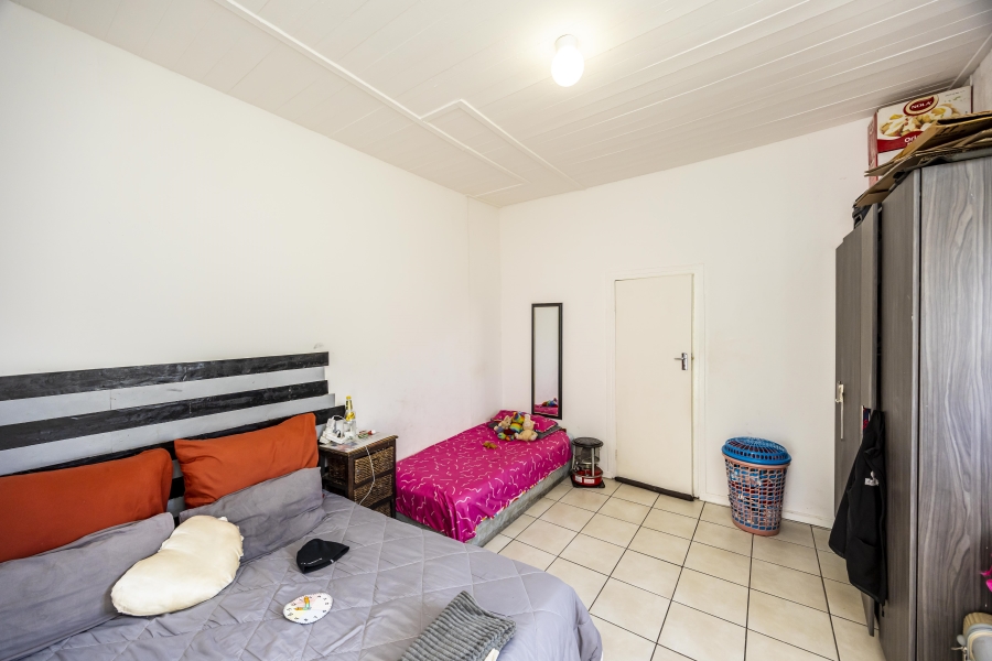 6 Bedroom Property for Sale in Quigney Eastern Cape